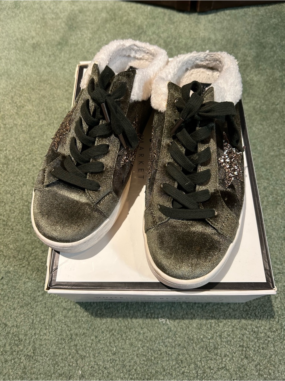 White House Black Market Black Green Payton Sneakers With Fur Size 8.5 With Box